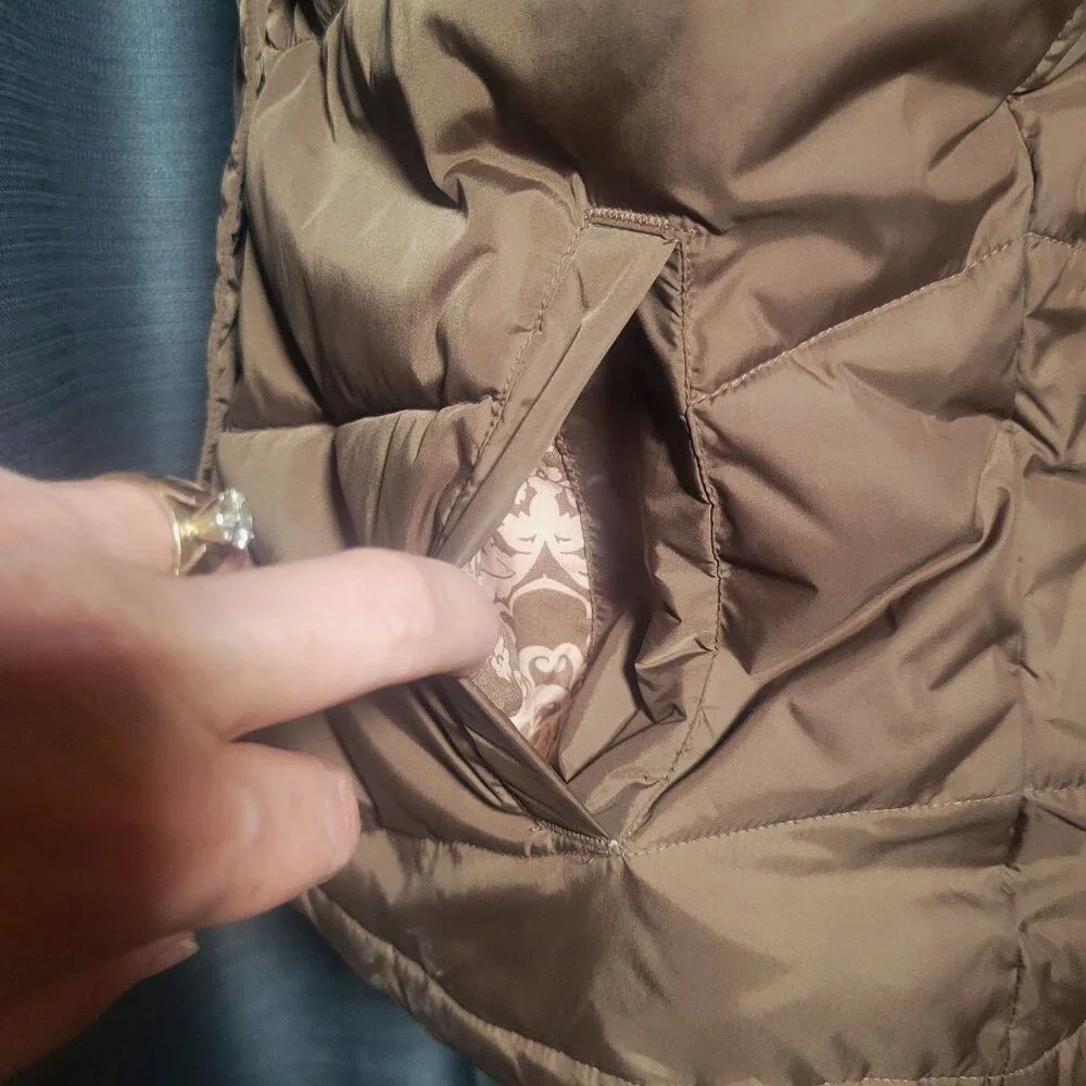 Old Navy Retro Puffer Women's Vest - Size L - Picture 5 of 12